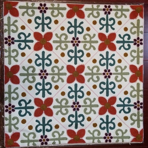 45cm x 45cm Floral Embroidery Cushion Cover Linen - Picture 1 of 6